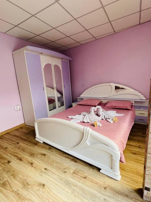 Lavender Luxury Apartment Oradea Εξωτερικό φωτογραφία