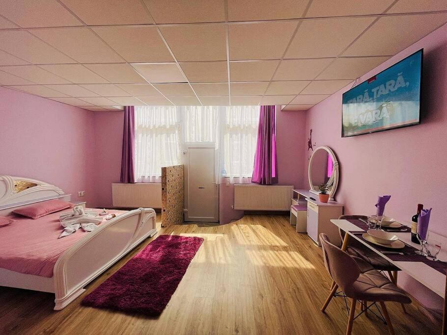 Lavender Luxury Apartment Oradea Εξωτερικό φωτογραφία