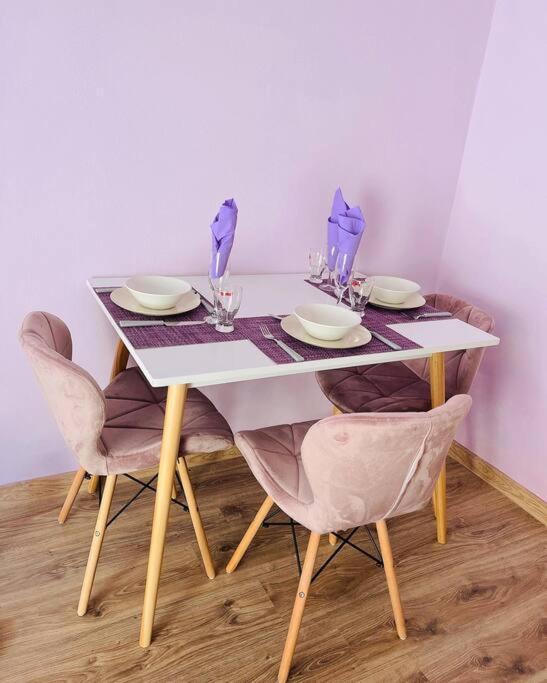 Lavender Luxury Apartment Oradea Εξωτερικό φωτογραφία